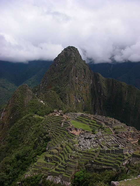 Machu Picchu (traditional shot)